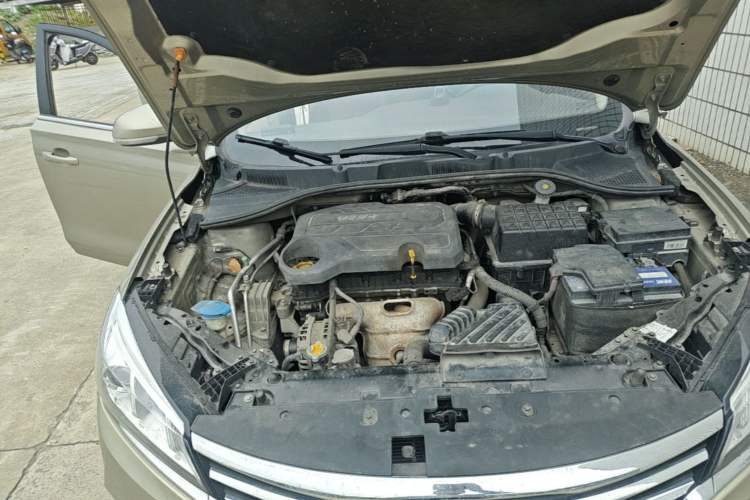 Used Roewe 360 2018 PLUS 1.5L Automatic Luxury Edition Engine Bay Right