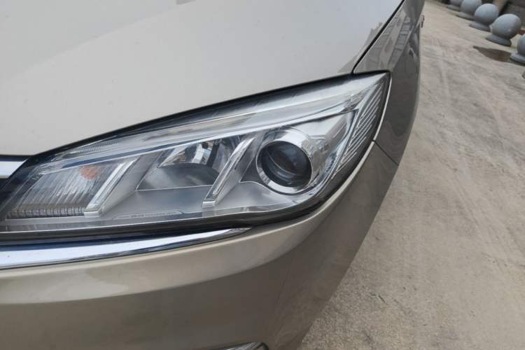 Used Roewe 360 2018 PLUS 1.5L Automatic Luxury Edition Left Front Headlight