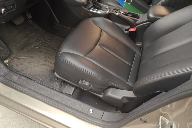 Used Roewe 360 2018 PLUS 1.5L Automatic Luxury Edition Left Front Seat