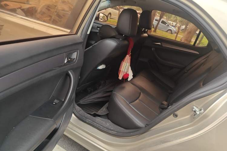Used Roewe 360 2018 PLUS 1.5L Automatic Luxury Edition Left Rear Seat