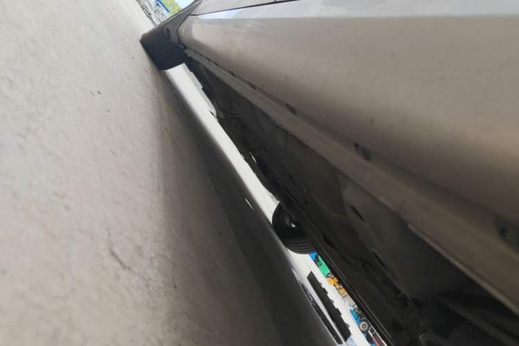 Used Roewe 360 2018 PLUS 1.5L Automatic Luxury Edition Left Side Sill