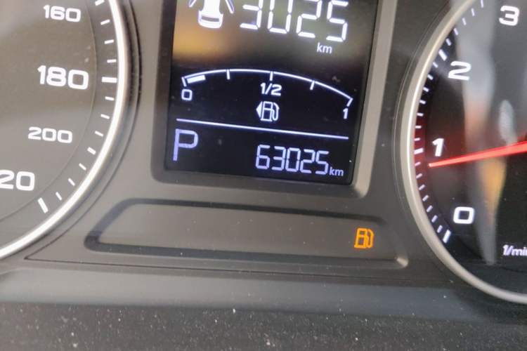 Used Roewe 360 2018 PLUS 1.5L Automatic Luxury Edition Odometer Close Up