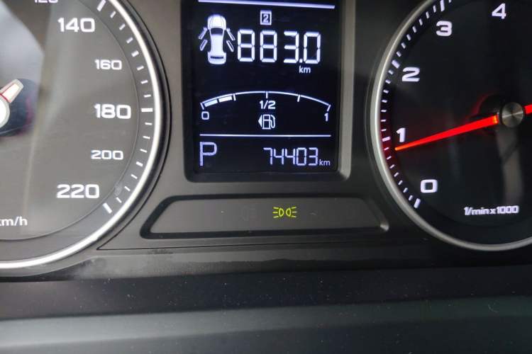 Used Roewe 360 2018 PLUS 1.5L Automatic Luxury Edition Odometer Close Up