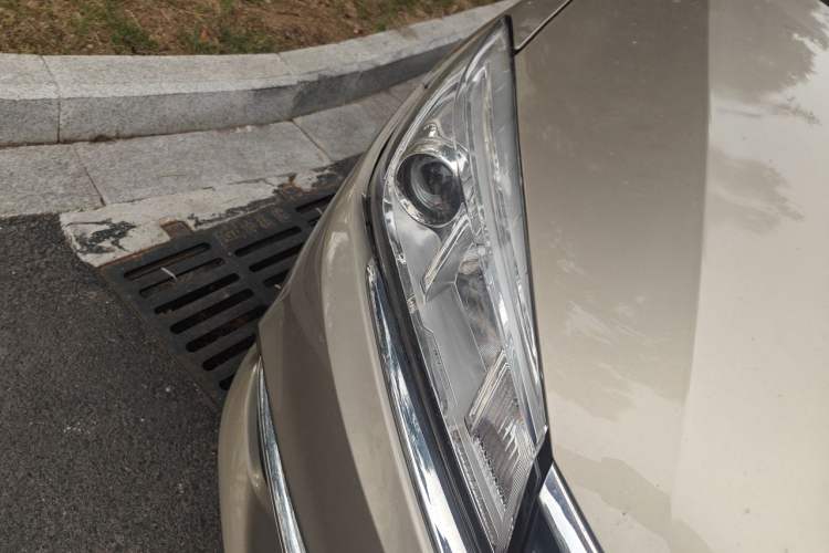 Used Roewe 360 2018 PLUS 1.5L Automatic Luxury Edition Right Front Headlight