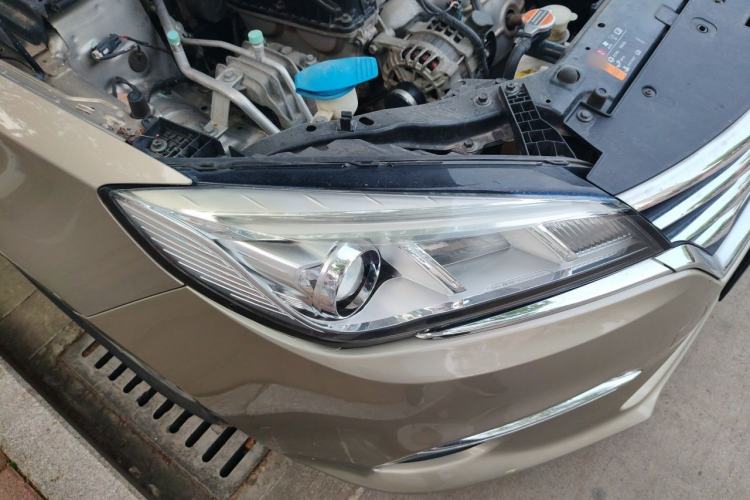 Used Roewe 360 2018 PLUS 1.5L Automatic Luxury Edition Right Front Headlight