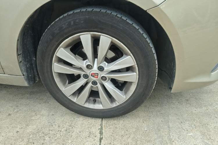 Used Roewe 360 2018 PLUS 1.5L Automatic Luxury Edition Right Front Wheel Hub