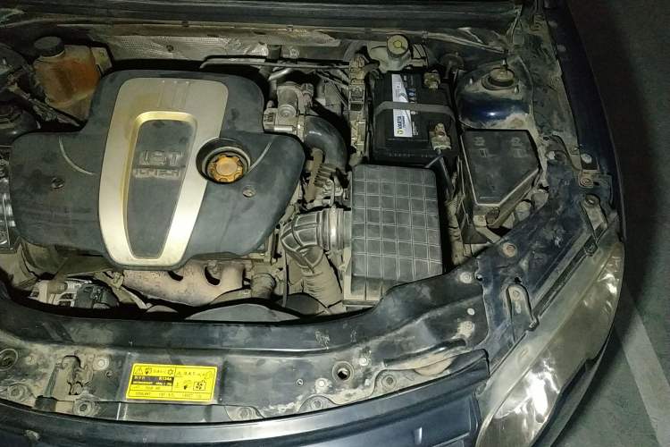 Used Roewe 550 2008 550D 1.8T Automatic Premium Edition Engine Bay Left
