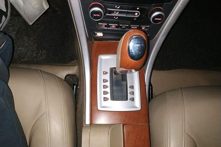 Used Roewe 550 2008 550D 1.8T Automatic Premium Edition Gear Lever