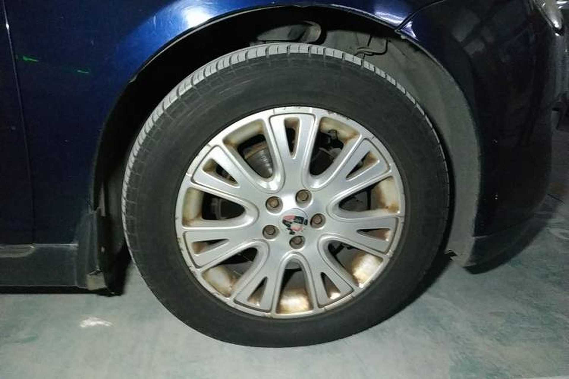 Used Roewe 550 2008 550D 1.8T Automatic Premium Edition Right Front Wheel Hub