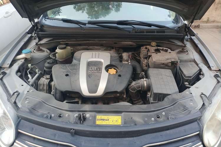 Used Roewe 550 2008 550D 1.8T Automatic Premium Edition Engine Bay