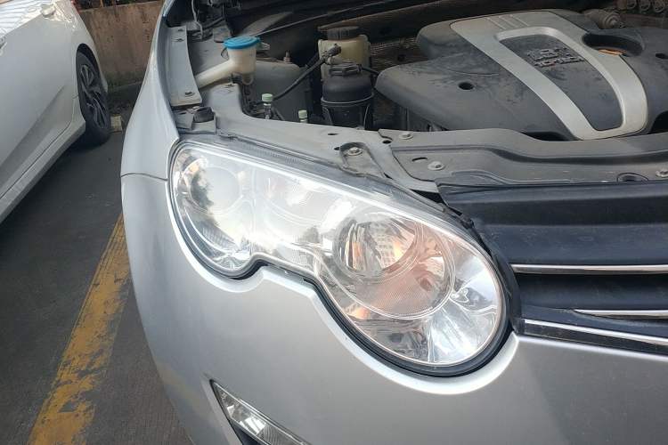 Used Roewe 550 2008 550D 1.8T Automatic Premium Edition Right Front Headlight