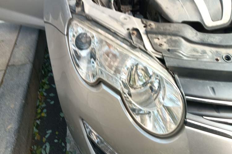 Used Roewe 550 2008 550D 1.8T Automatic Premium Edition Right Front Headlight
