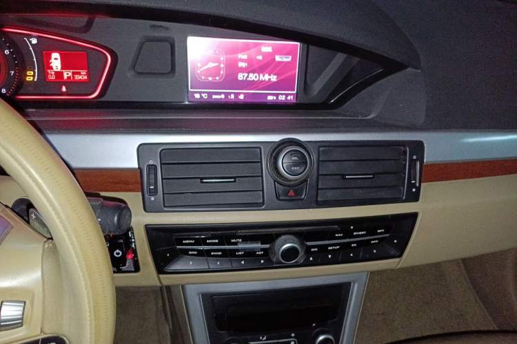 Used Roewe 550 2008 550D 1.8T Automatic Premium Edition Audio And AC Panel