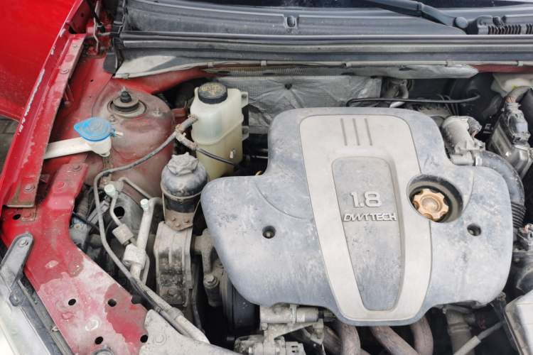 Used Roewe 550 2009 550S 1.8L Automatic Start-Up Edition Engine Bay Right