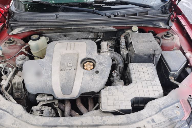 Used Roewe 550 2009 550S 1.8L Automatic Start-Up Edition Engine Bay