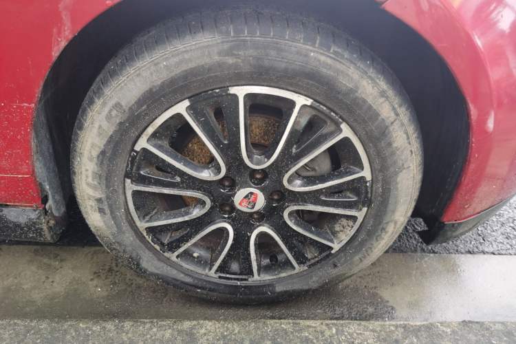 Used Roewe 550 2009 550S 1.8L Automatic Start-Up Edition Right Front Wheel Hub