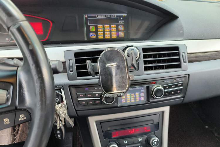 Used Roewe 550 2010 550S 1.8L Automatic Start-Zhen New Year Edition Audio And AC Panel