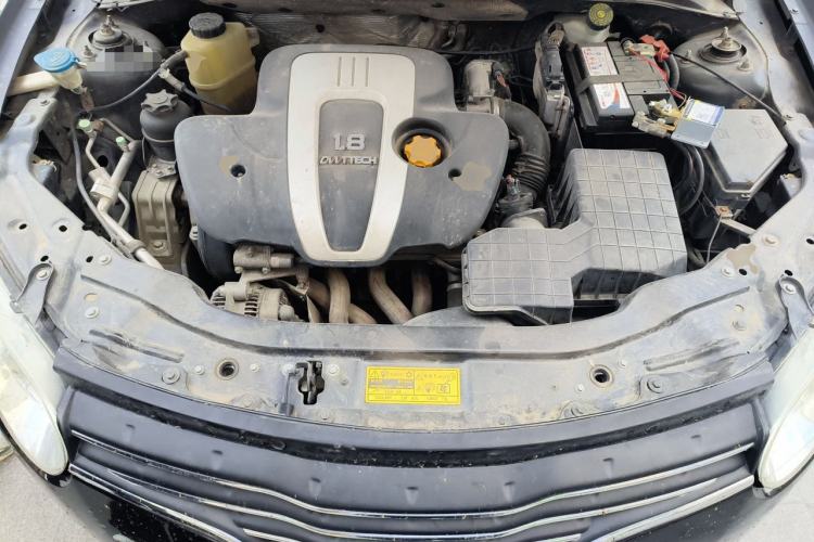 Used Roewe 550 2010 550S 1.8L Automatic Start-Zhen New Year Edition Engine Bay