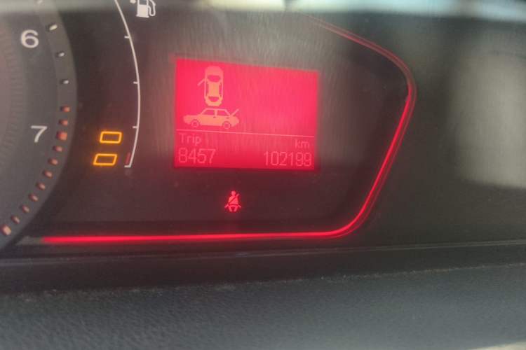 Used Roewe 550 2010 550 1.8L Manual Qiyue New Year Edition Odometer Close Up