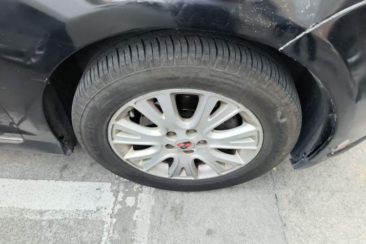 Used Roewe 550 2010 550S 1.8L Automatic Start-Zhen New Year Edition Right Front Wheel Hub