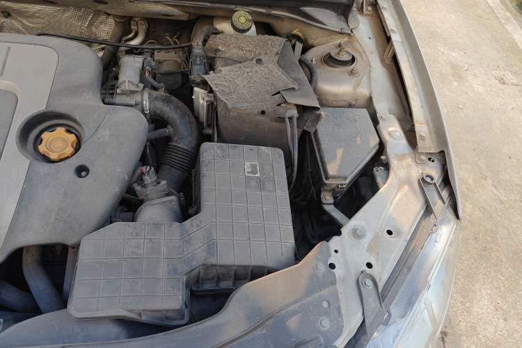 Used Roewe 550 2010 550S 1.8L Automatic Start-Zhen Edition Engine Bay Left