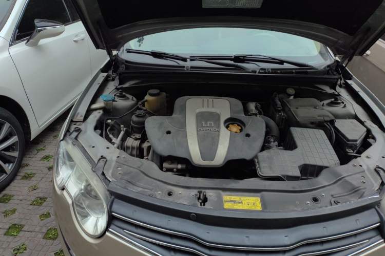 Used Roewe 550 2010 550S 1.8L Automatic Start-Zhen New Year Edition Engine Bay Right