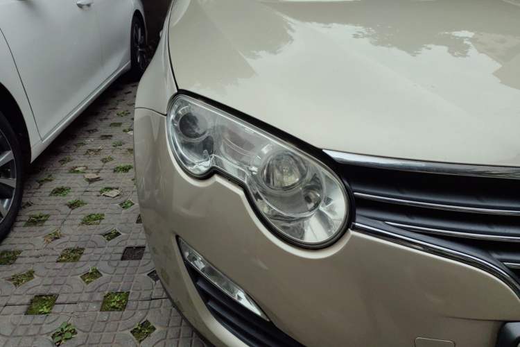 Used Roewe 550 2010 550S 1.8L Automatic Start-Zhen New Year Edition Right Front Headlight