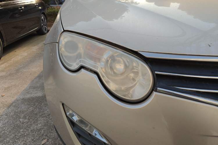 Used Roewe 550 2010 550S 1.8L Automatic Start-Zhen Edition Right Front Headlight