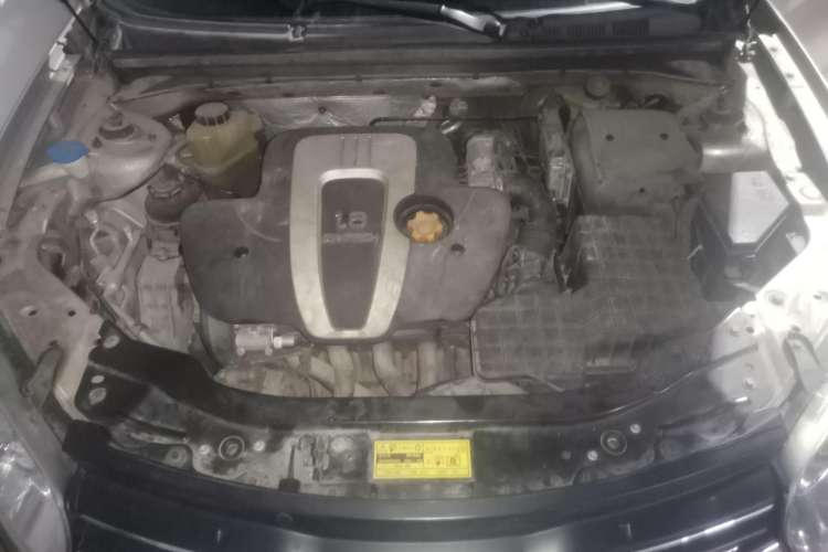 Used Roewe 550 2010 550S 1.8L Automatic Start-Zhen New Year Edition Engine Bay