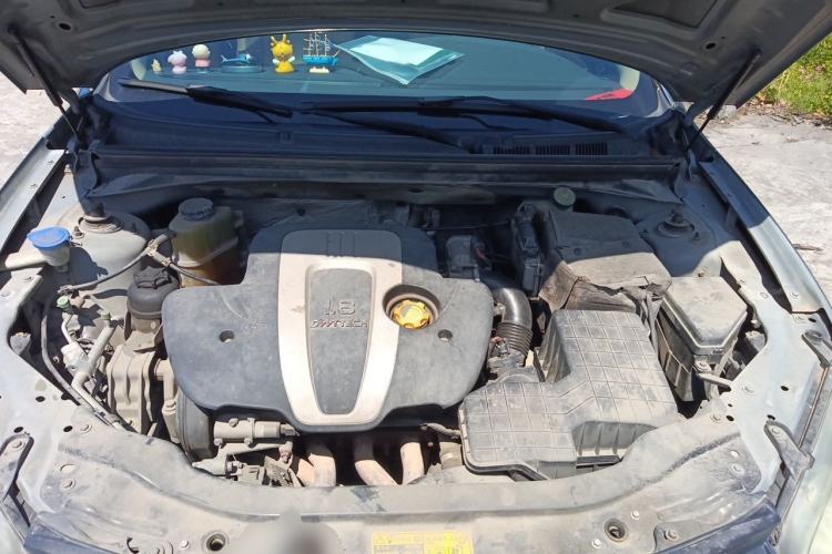 Used Roewe 550 2010 550S 1.8L Automatic Start-Zhen Edition Engine Bay