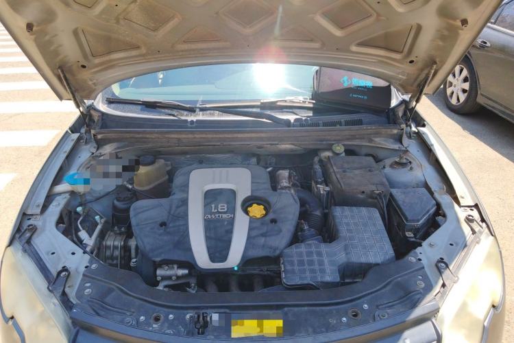 Used Roewe 550 2010 550D 1.8T Automatic Luxury Edition Engine Bay