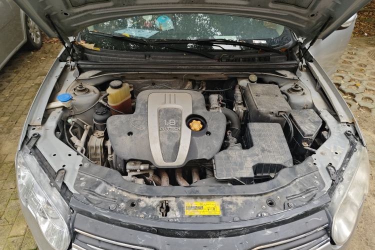 Used Roewe 550 2010 550 1.8L Automatic Expo Style Edition Engine Bay