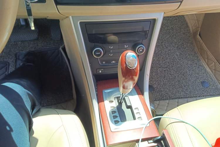 Used Roewe 550 2010 550S 1.8L Automatic Start-Zhen Edition Gear Lever