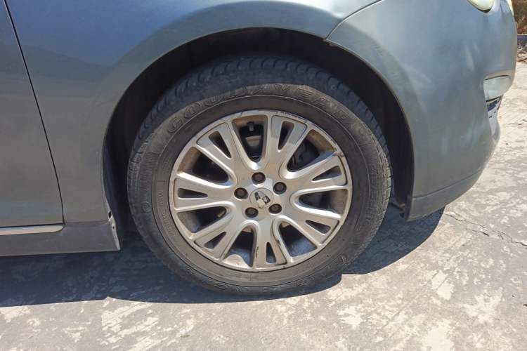 Used Roewe 550 2010 550S 1.8L Automatic Start-Zhen Edition Right Front Wheel Hub