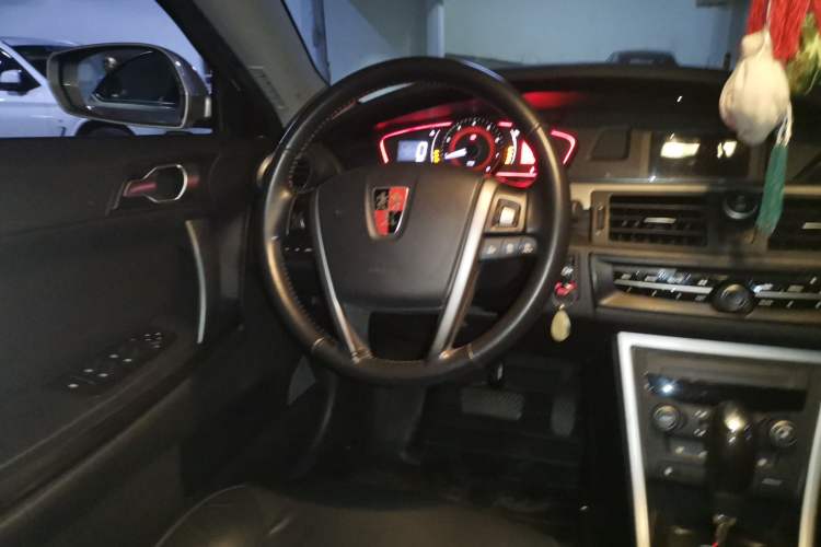 Used Roewe 550 2010 550S 1.8L Automatic Start-Zhen New Year Edition Steering Wheel