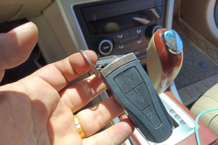 Used Roewe 550 2010 550S 1.8L Automatic Start-Zhen Edition Vehicle Key