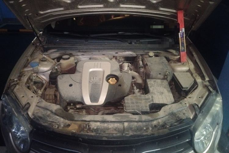 Used Roewe 550 2010 550S 1.8L Automatic Start-Zhen New Year Edition Engine Bay