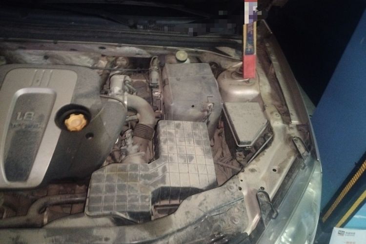 Used Roewe 550 2010 550S 1.8L Automatic Start-Zhen New Year Edition Engine Bay Left