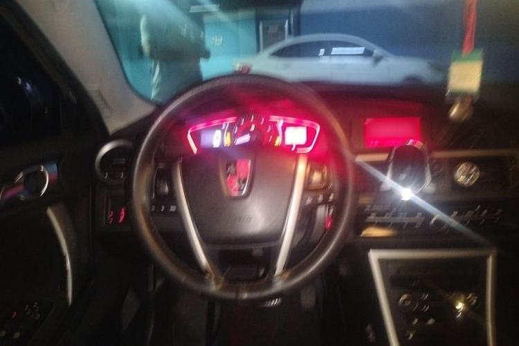 Used Roewe 550 2010 550S 1.8L Automatic Start-Zhen New Year Edition Steering Wheel