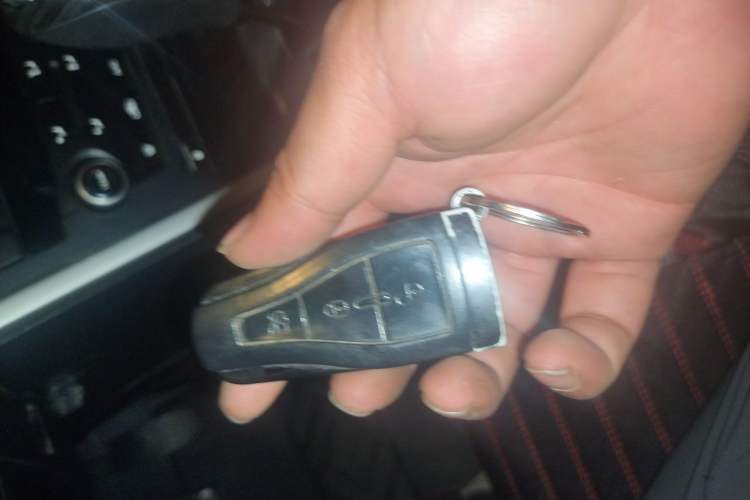 Used Roewe 550 2010 550S 1.8L Automatic Start-Zhen New Year Edition Vehicle Key