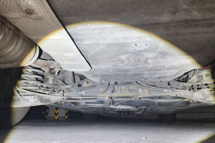 Used Roewe 550 2010 550S 1.8L Automatic Start-Zhen New Year Edition Chassis Rear