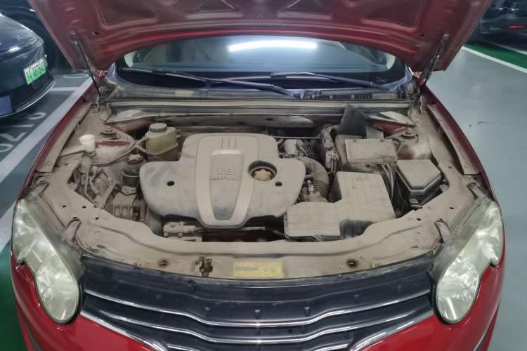 Used Roewe 550 2010 550 1.8L Automatic Expo Style Edition Engine Bay