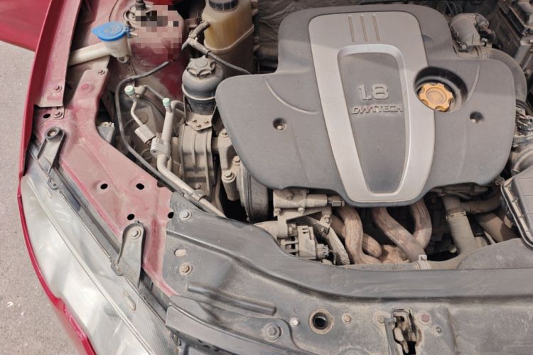 Used Roewe 550 2010 550 1.8L Automatic Expo Style Edition Engine Bay Right