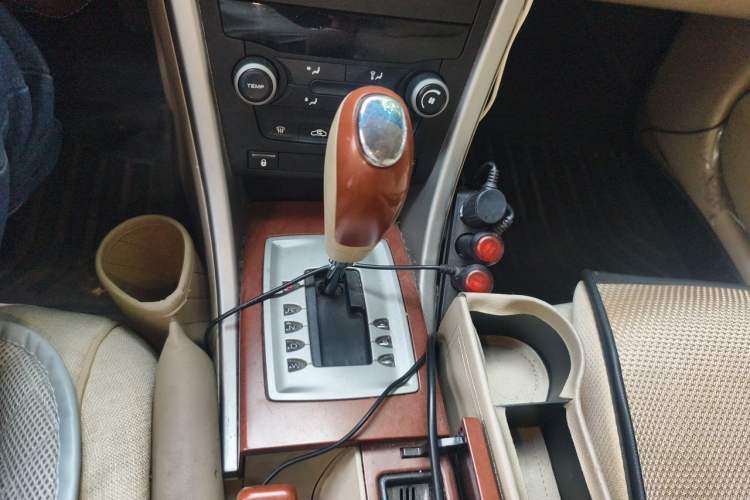 Used Roewe 550 2010 550S 1.8L Automatic Start-Zhen New Year Edition Gear Lever