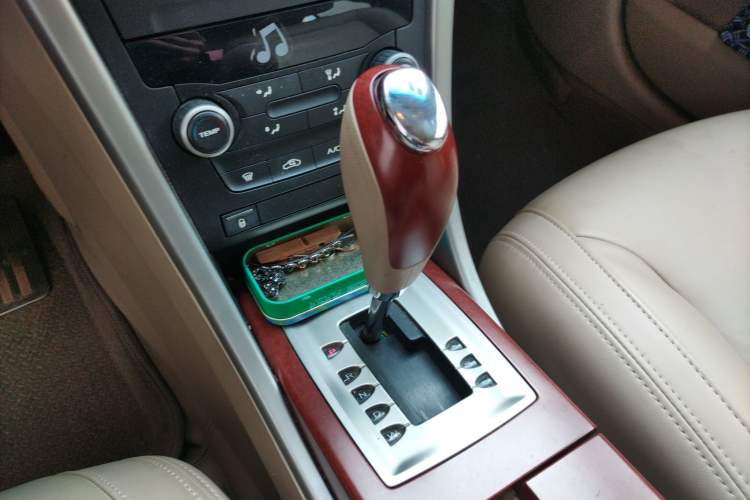 Used Roewe 550 2010 550 1.8L Automatic Expo Style Edition Gear Lever
