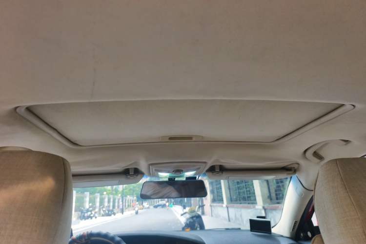 Used Roewe 550 2010 550S 1.8L Automatic Start-Zhen New Year Edition Headliner