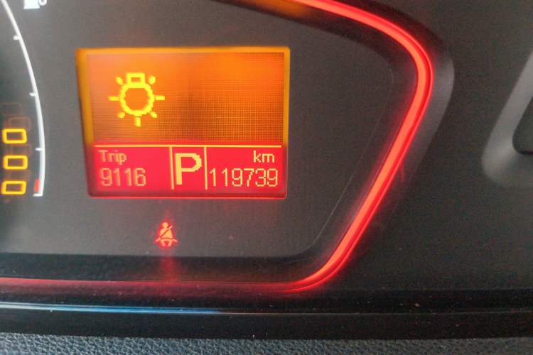 Used Roewe 550 2010 550S 1.8L Automatic Start-Zhen New Year Edition Odometer Close Up