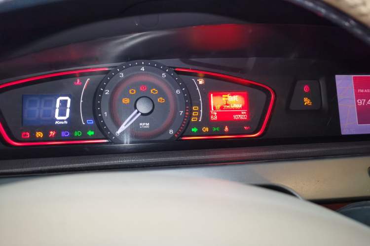 Used Roewe 550 2010 550 1.8L Manual Qiyue Edition Odometer Close Up