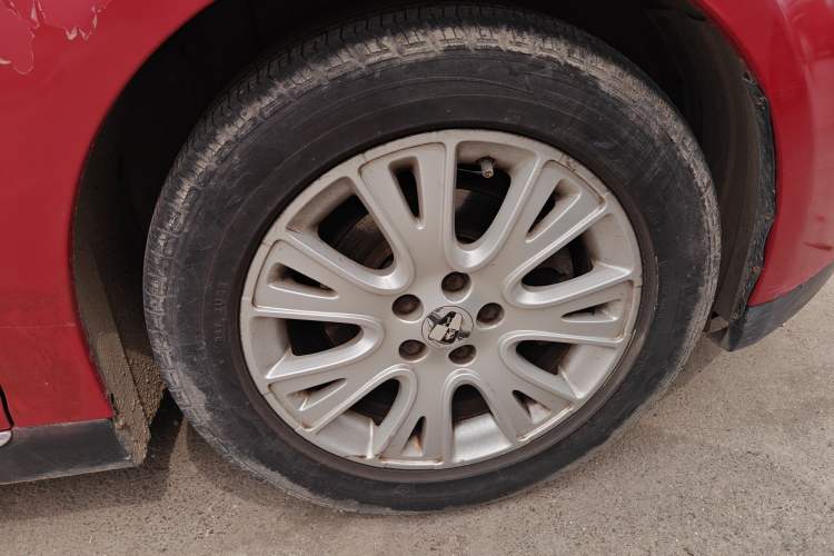 Used Roewe 550 2010 550 1.8L Automatic Expo Style Edition Right Front Wheel Hub