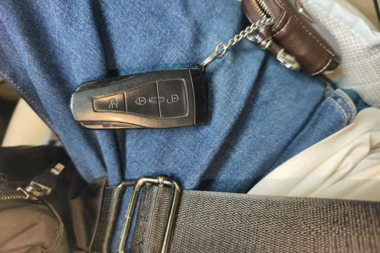 Used Roewe 550 2010 550S 1.8L Automatic Start-Zhen New Year Edition Vehicle Key